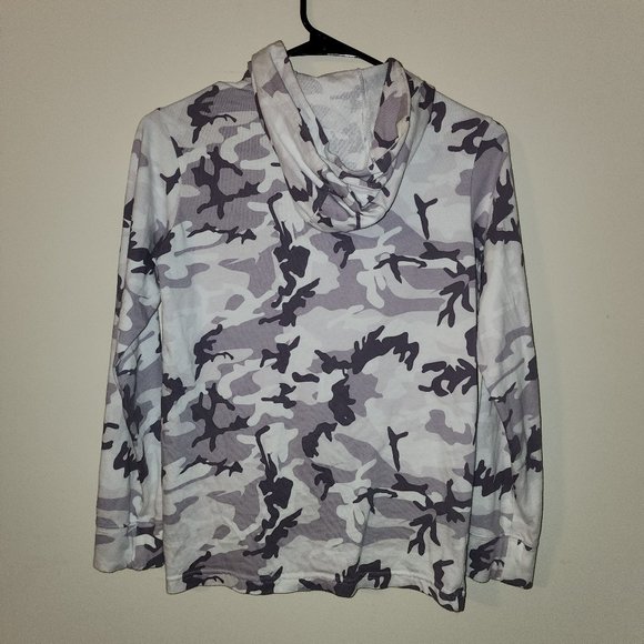 Women's Nike Zippered Camo Hoodie L - Picture 4 of 4